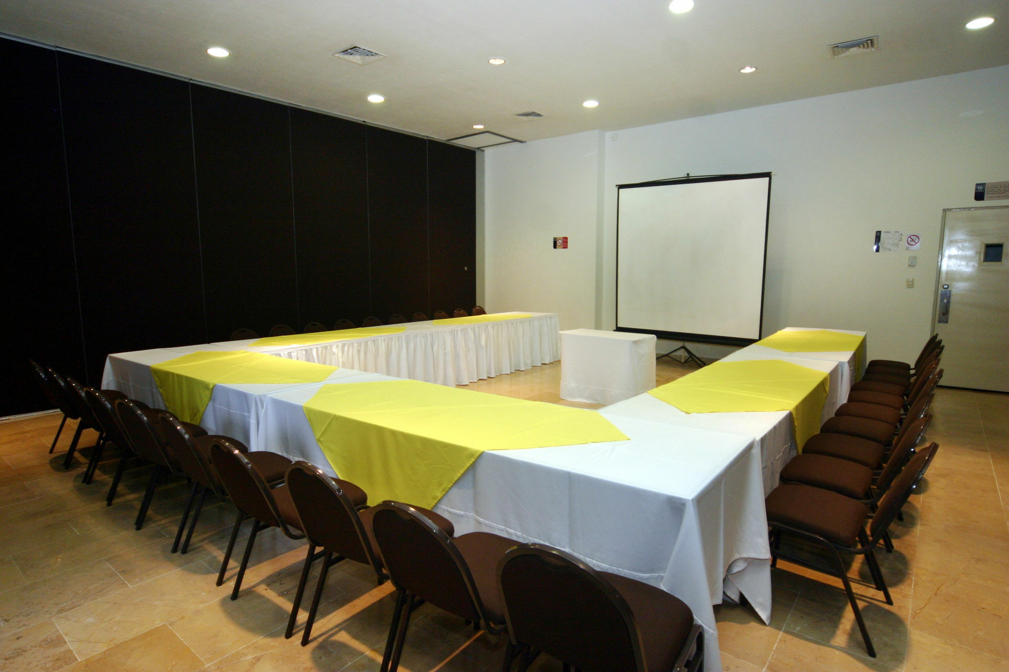 Hb Xalapa Hotel Buitenkant foto